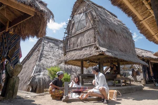 Menyelami Budaya Lombok: Pengalaman Wisata yang Kaya Tradisi