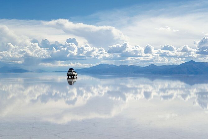 Menemukan Keajaiban Salar de Uyuni, Bolivia: Cermin Raksasa Alam Semesta