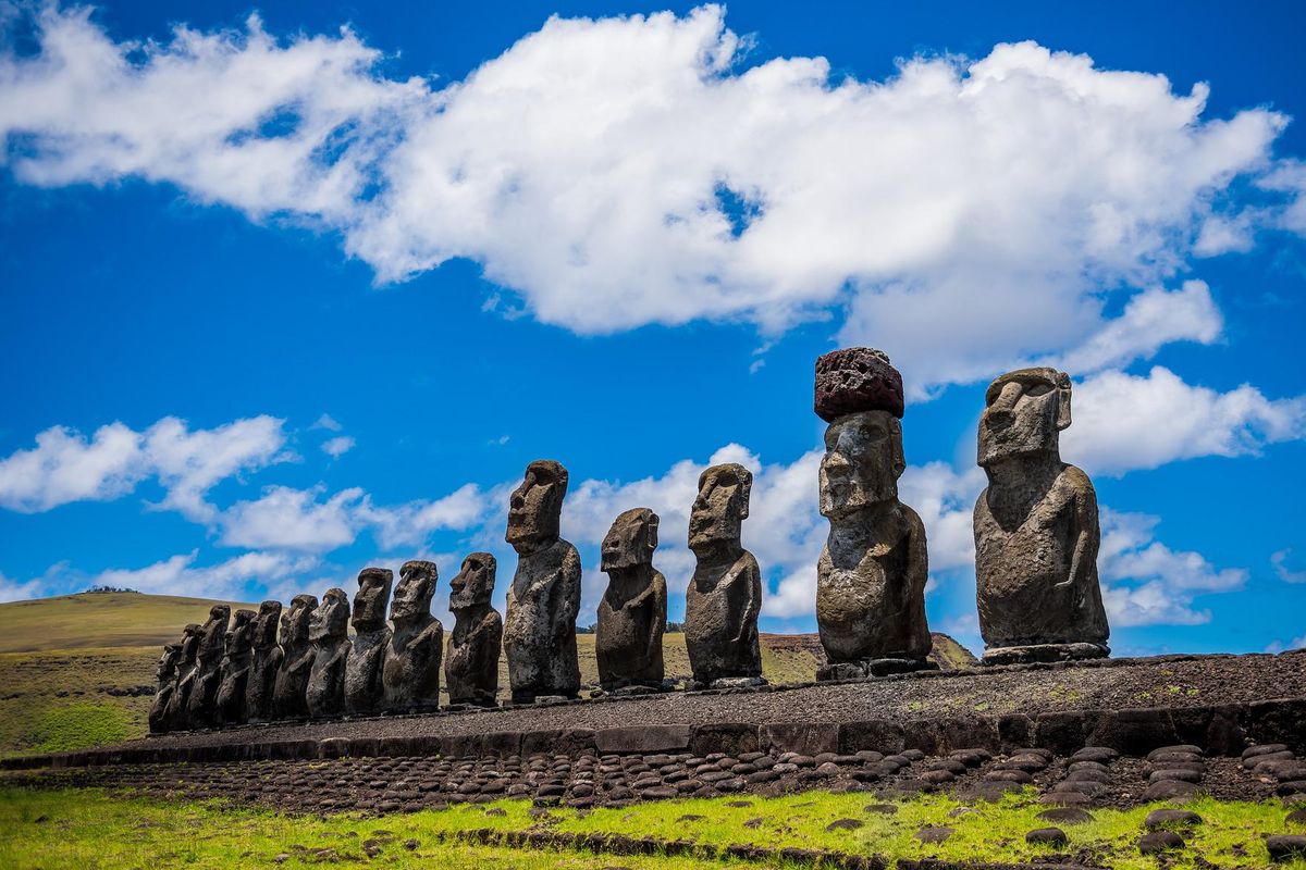 Pulau Paskah, Chile: Misteri Patung Moai yang Masih Belum Terpecahkan